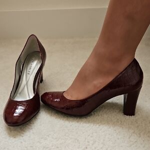 EUC Laura Ashley Elegant Burgundy Heels With Crocodile Patter